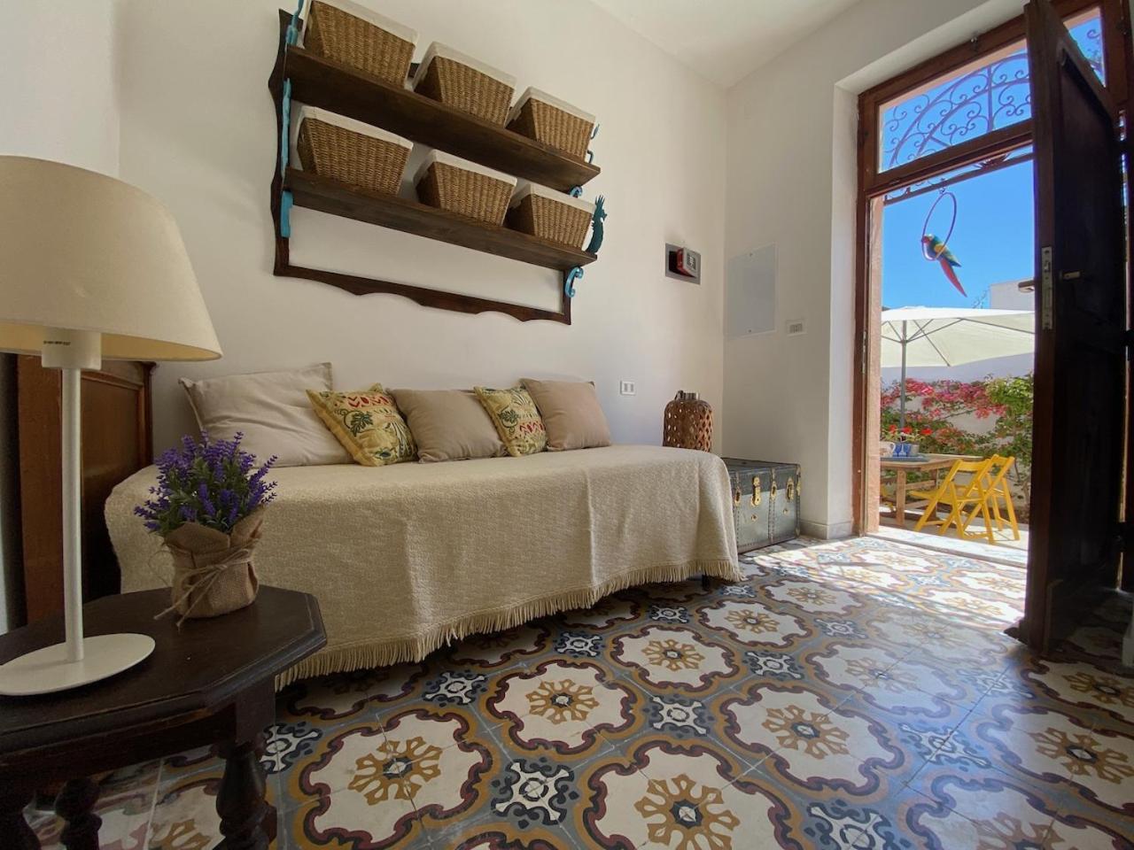Hotel At Fourth à Cagliari Extérieur photo